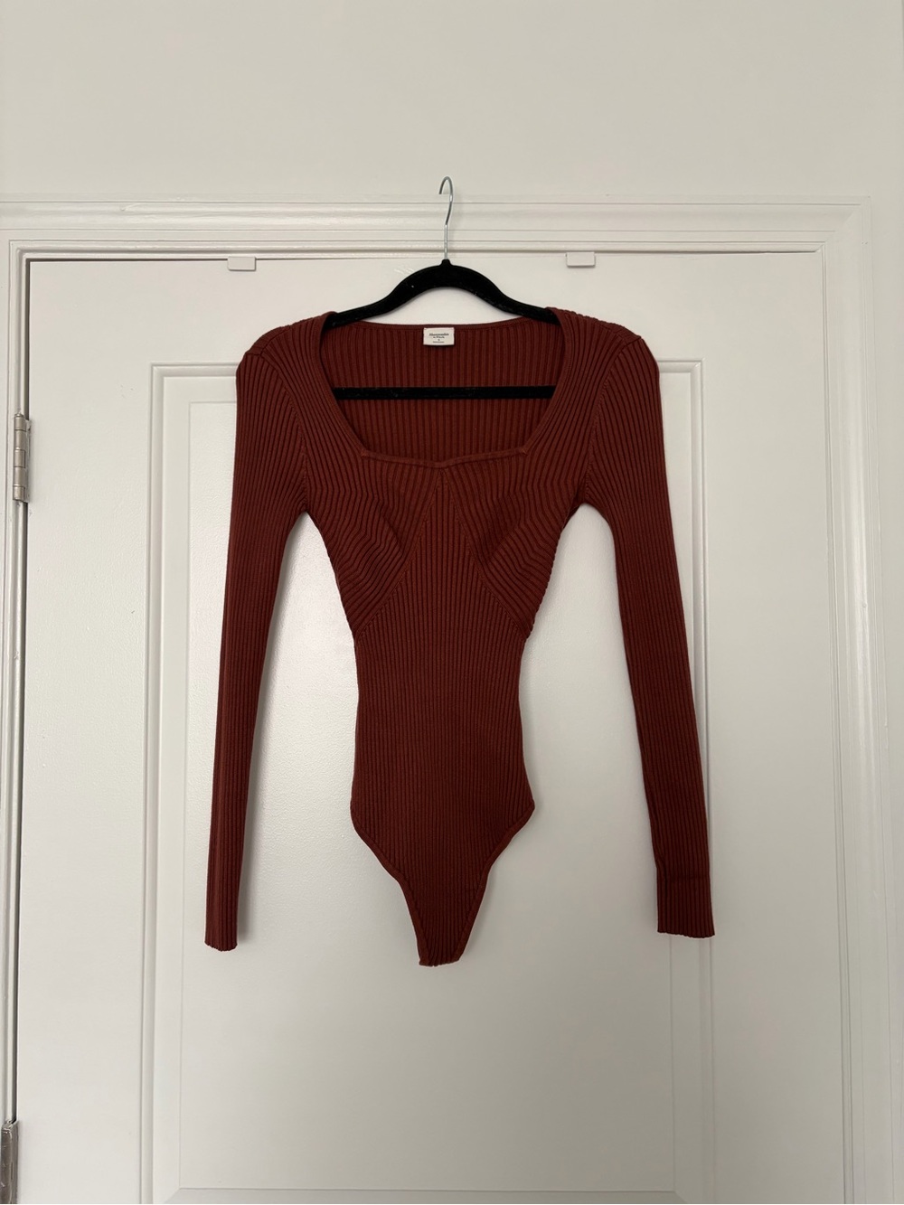 Abercrombie & Fitch Ribbed Long-Sleeve Bodysuit in Rust Brown